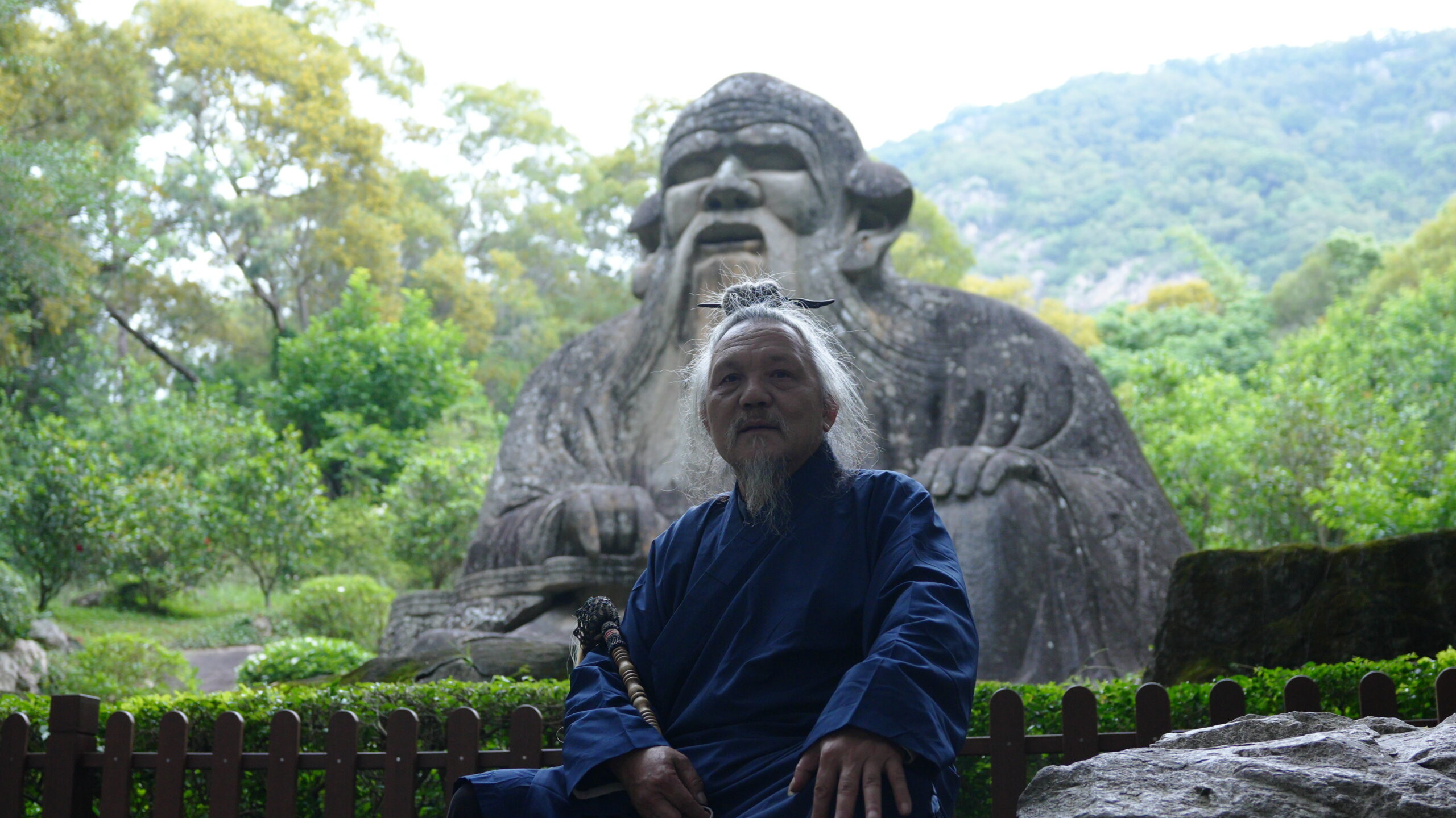 Daoist teacher in a Longhu Mountain setting